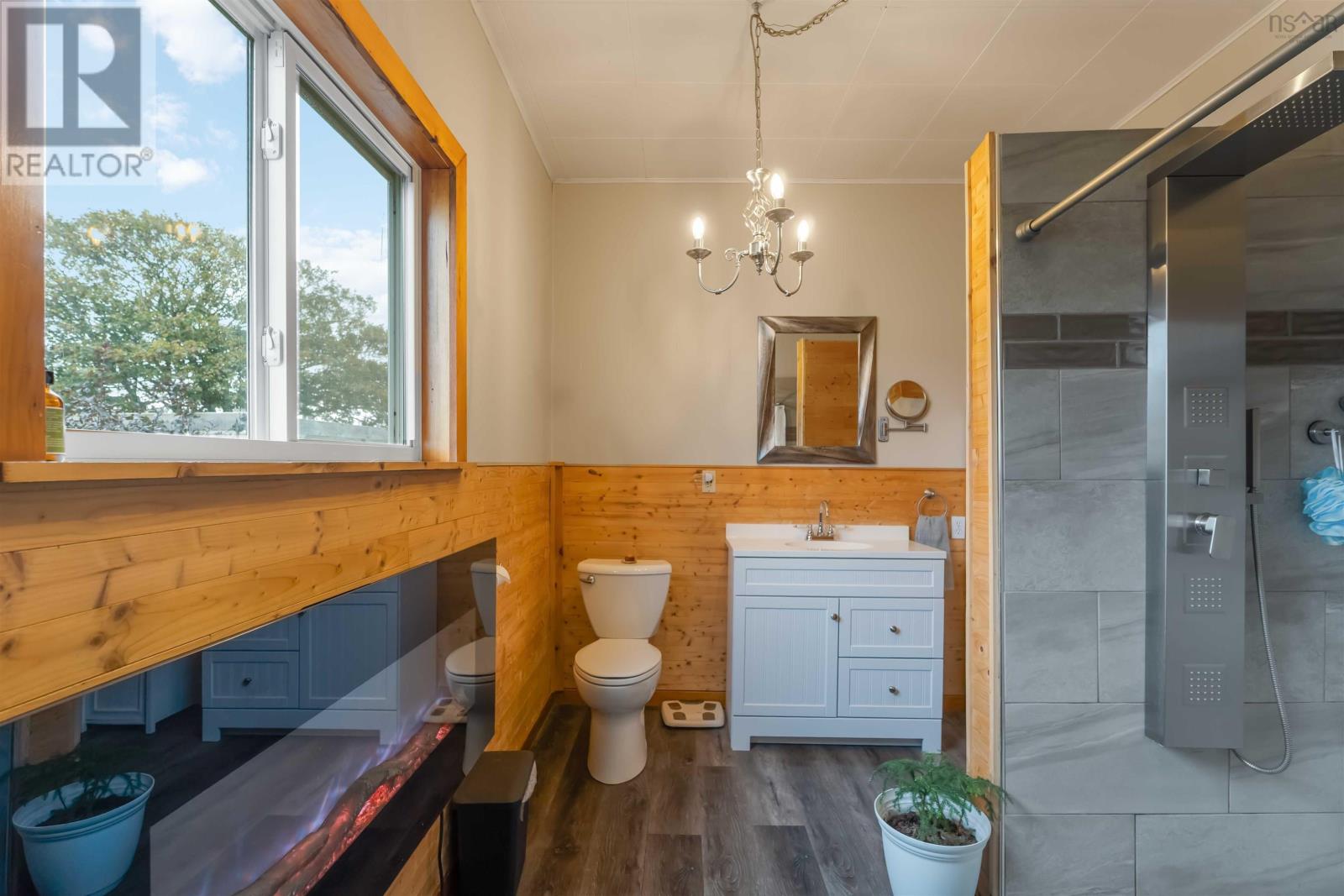 31 Overcove Road - 24