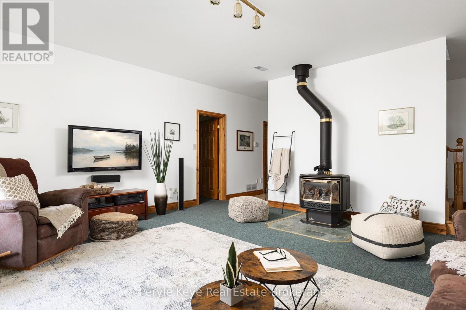 200 EDGEMERE ROAD - Image 35