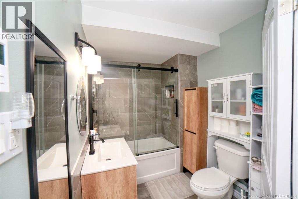 250 Raymond - Image 10