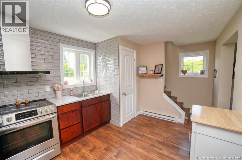 250 Raymond - Image 5