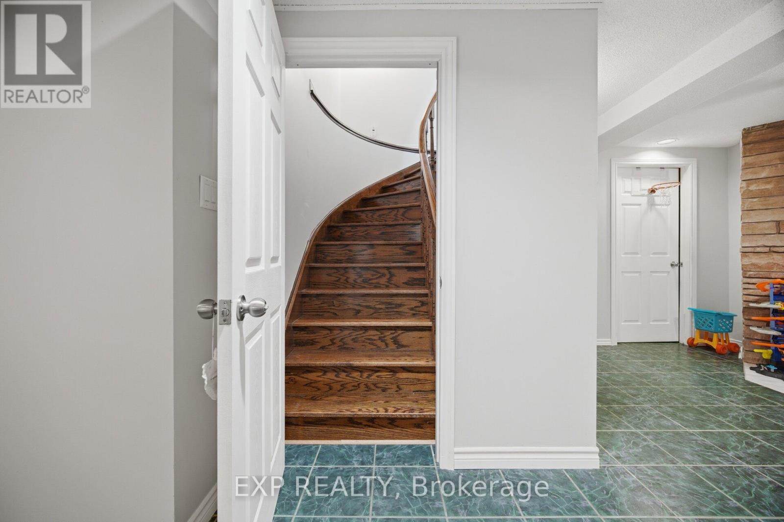 70 EMBASSY DRIVE - 26