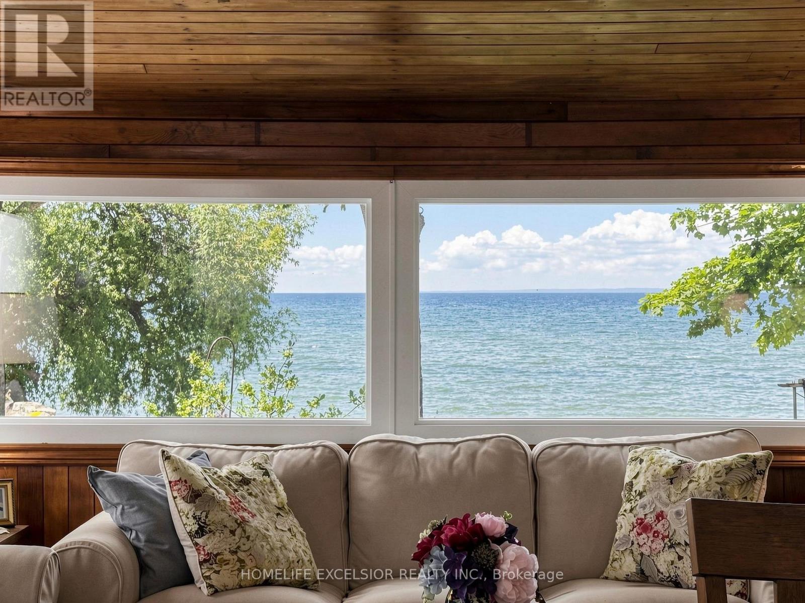 2156 LAKESHORE DRIVE - 10
