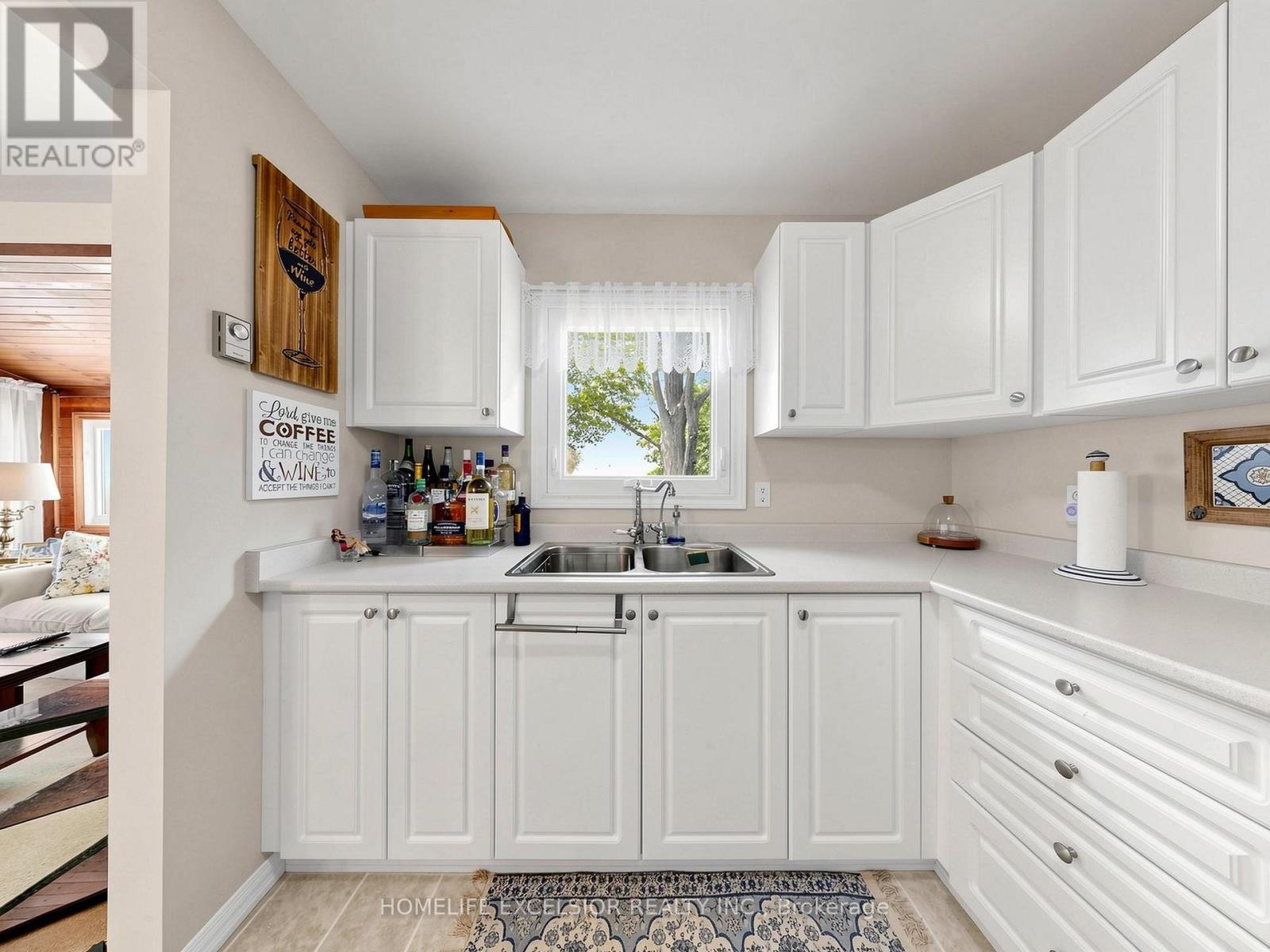 2156 LAKESHORE DRIVE - 19