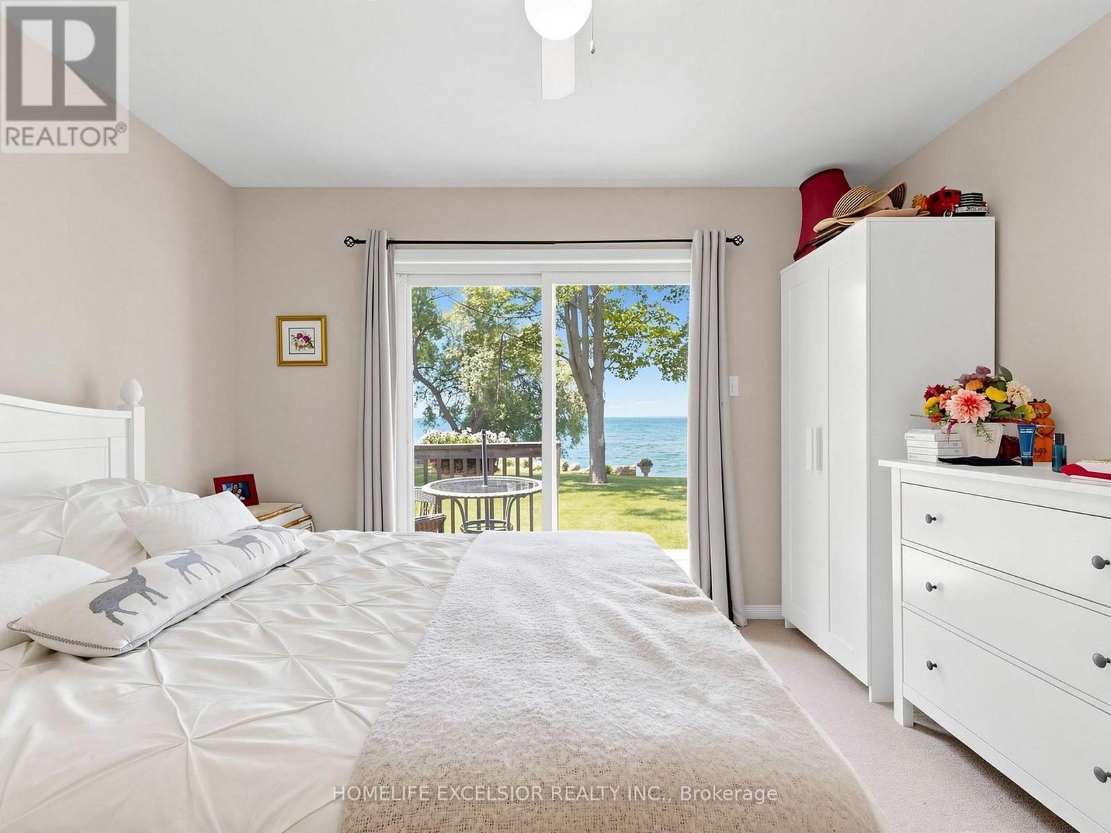 2156 LAKESHORE DRIVE - 21