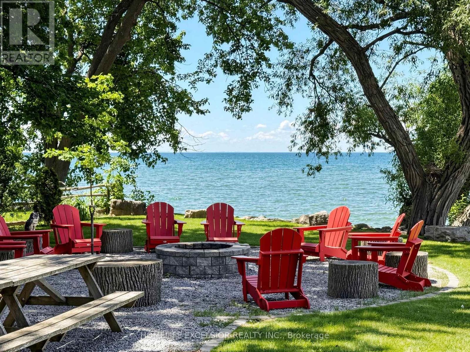 2156 LAKESHORE DRIVE - 4