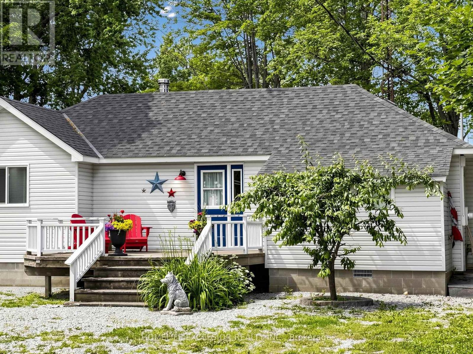 2156 LAKESHORE DRIVE - 44
