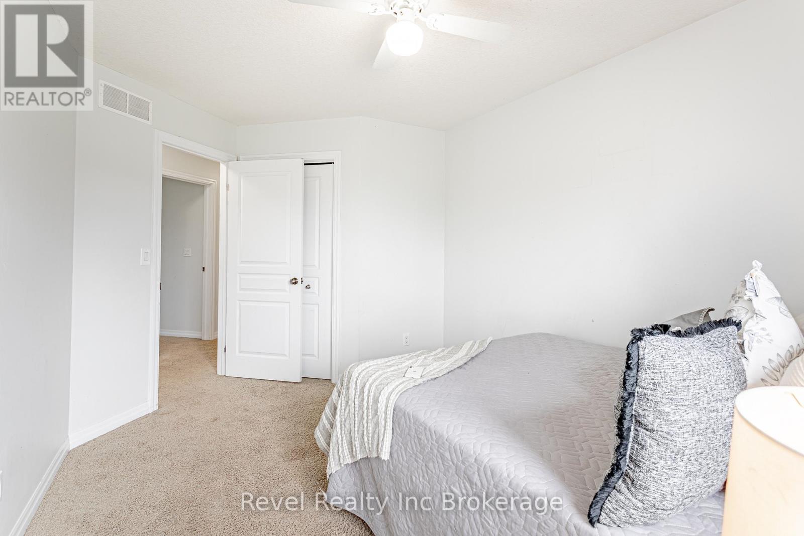 702 FRONTENAC CRESCENT - 25