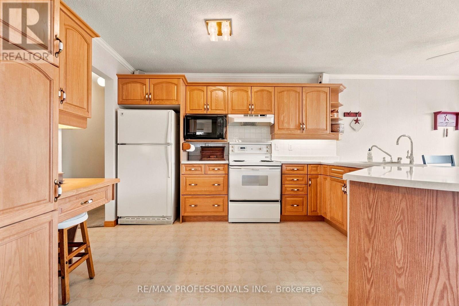 581 21ST AVENUE - 14