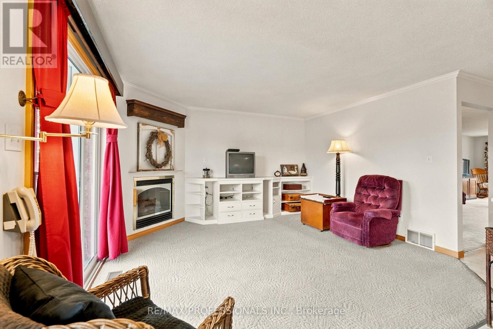 581 21ST AVENUE - 20