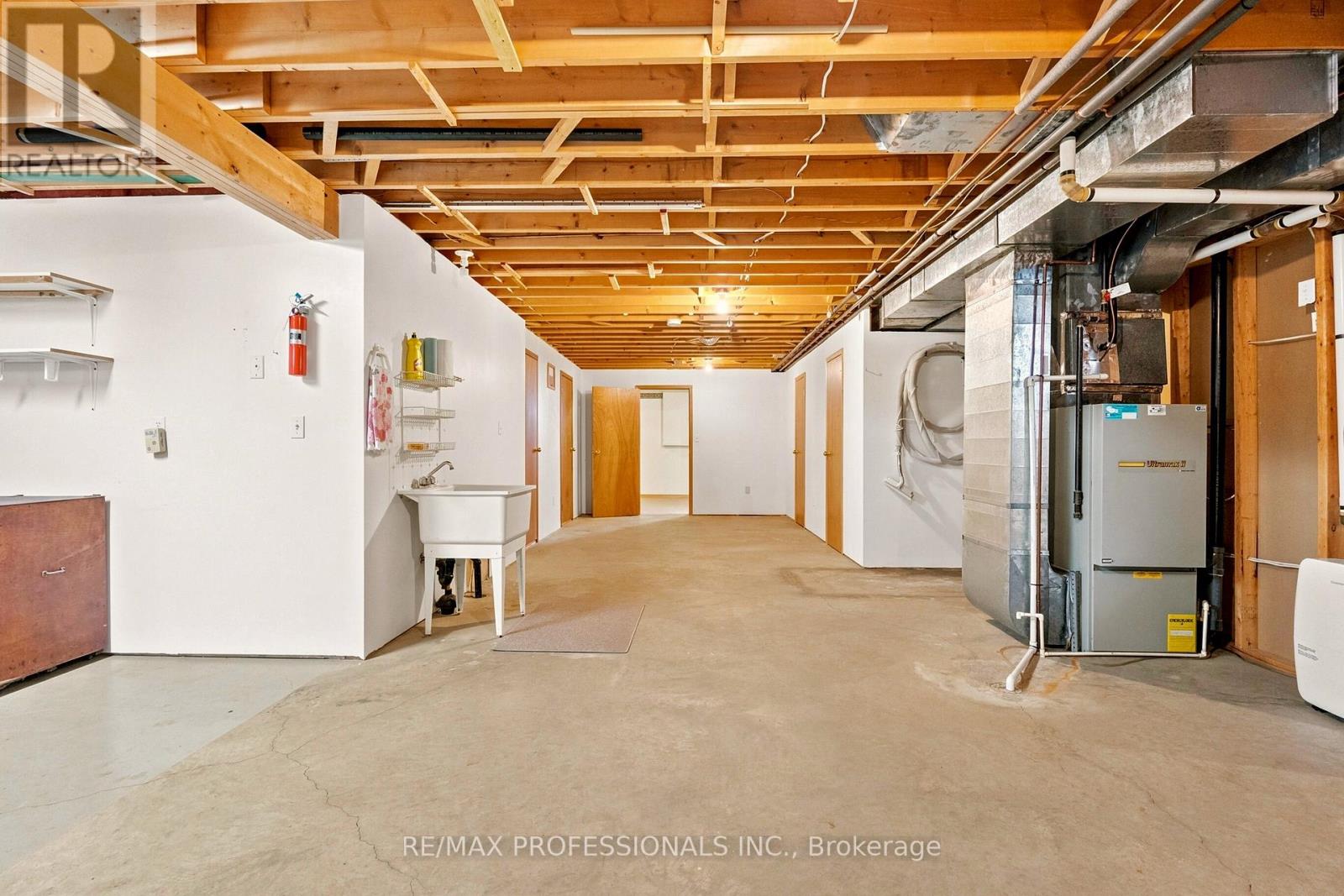 581 21ST AVENUE - 38