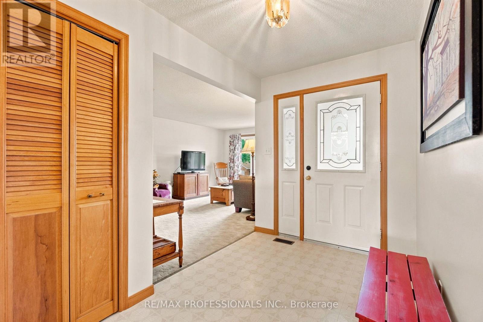 581 21ST AVENUE - 8