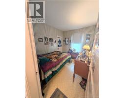 upper unit bedroom 2