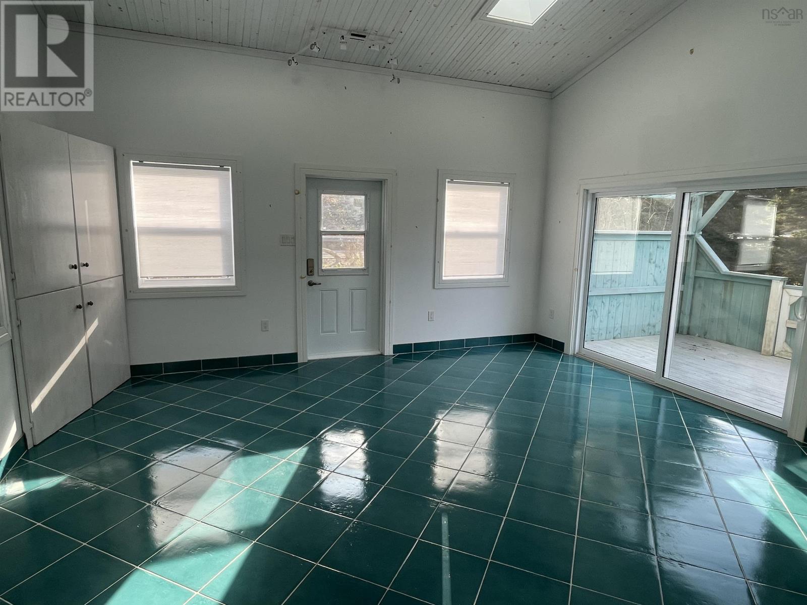 3067 320 Highway - 13