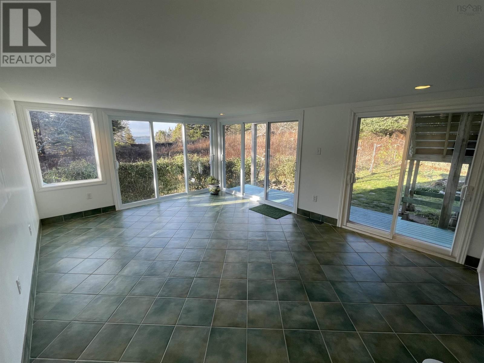 3067 320 Highway - 19