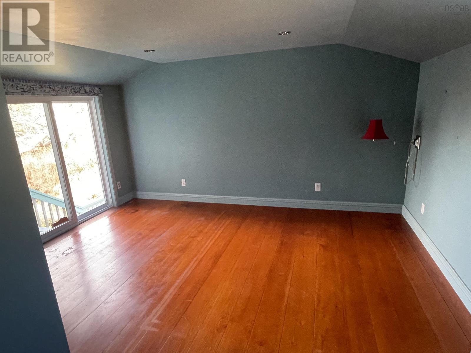 3067 320 Highway - 30