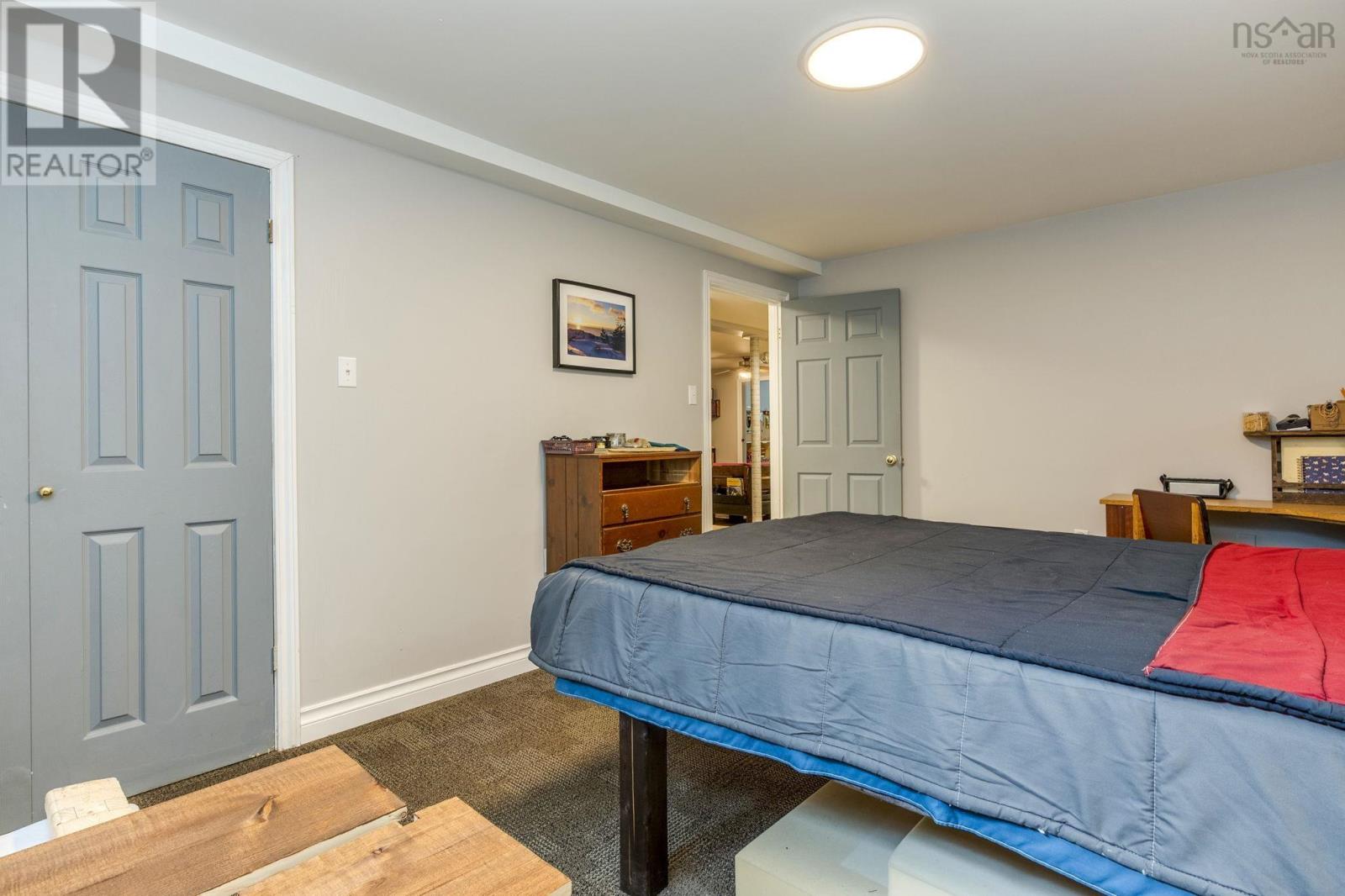 9 Belmore Dr - 30