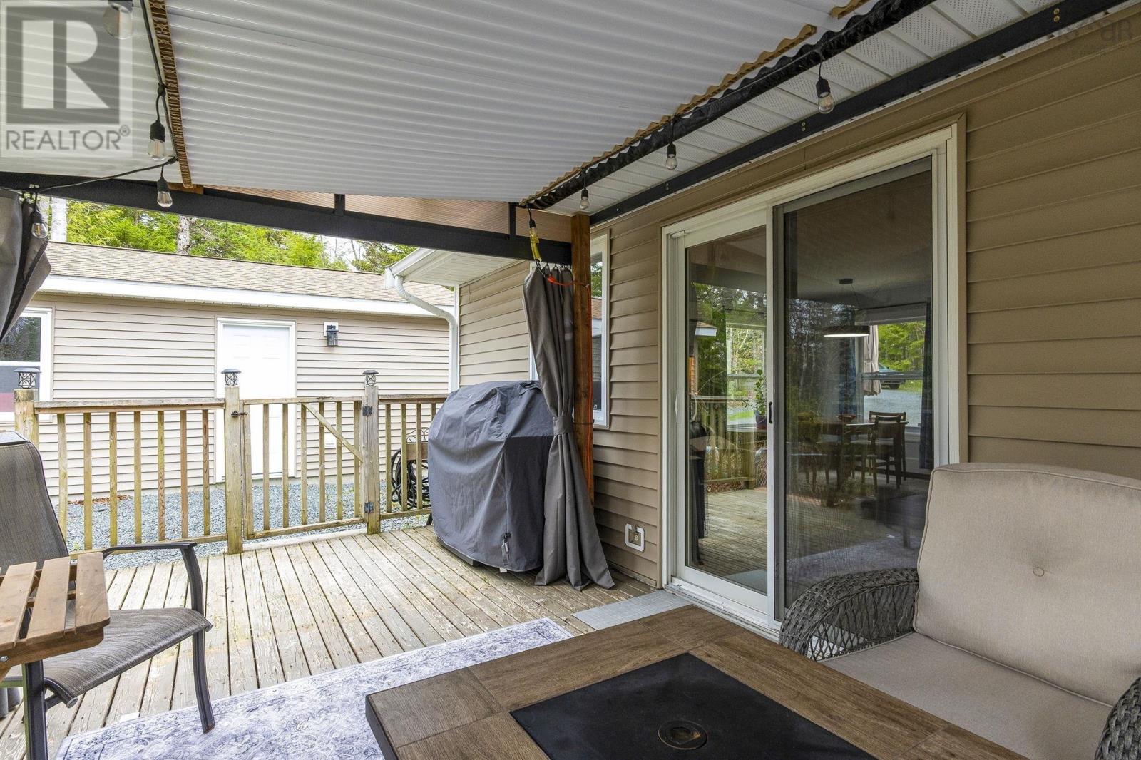 9 Belmore Dr - 33