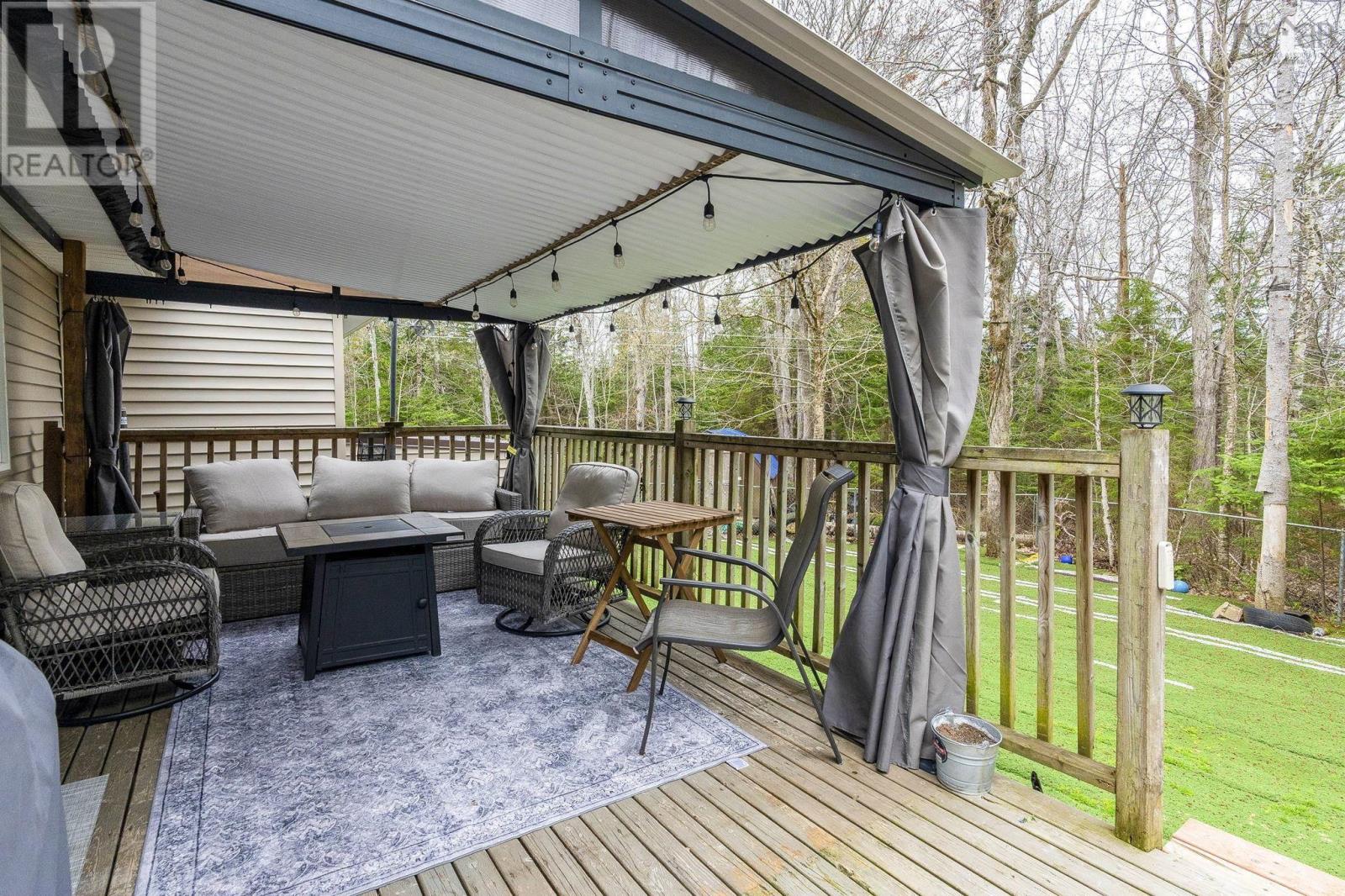 9 Belmore Dr - 34