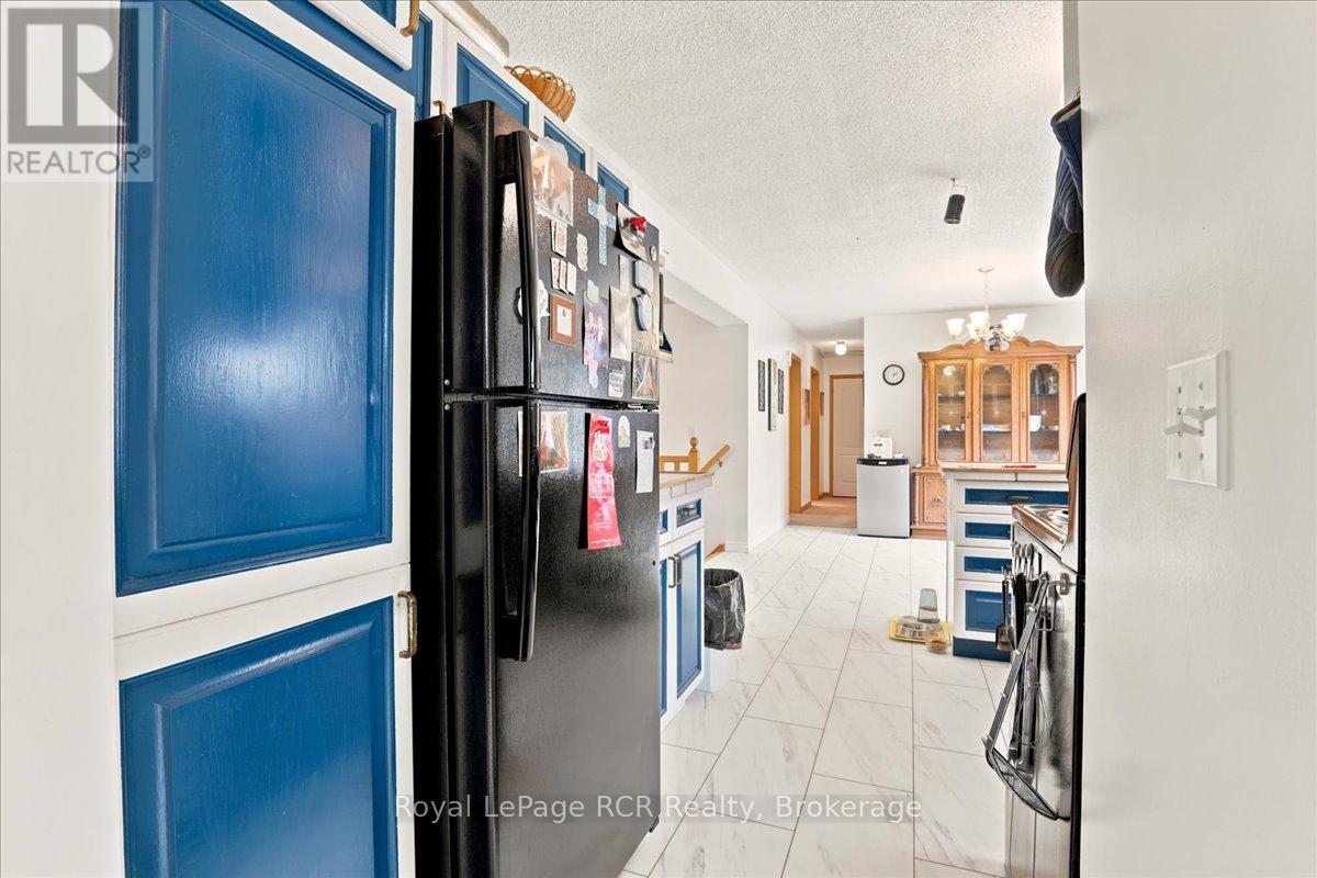 111466 GREY RD 14 - 15