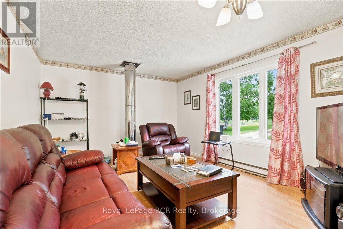 111466 GREY RD 14 - 18