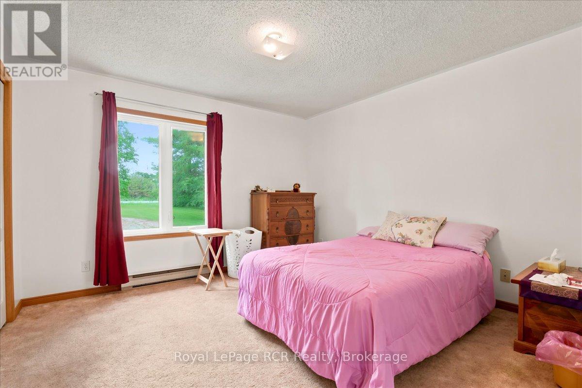 111466 GREY RD 14 - 21