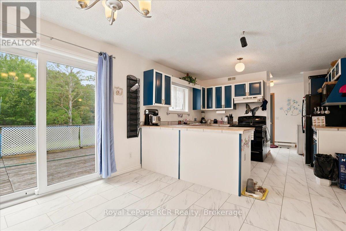 111466 GREY RD 14 - 25