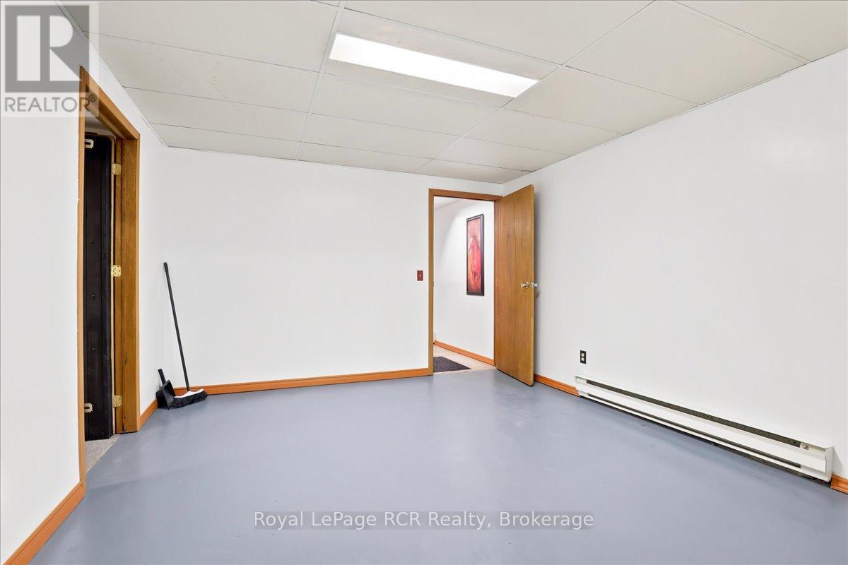 111466 GREY RD 14 - 30