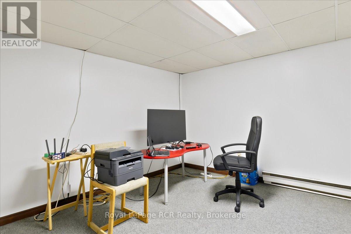 111466 GREY RD 14 - 31