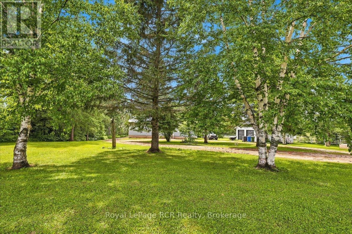 111466 GREY RD 14 - 34