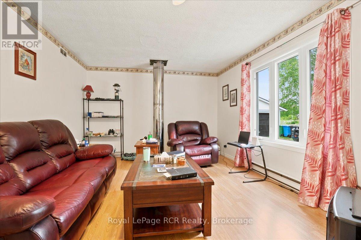 111466 GREY RD 14 - 6