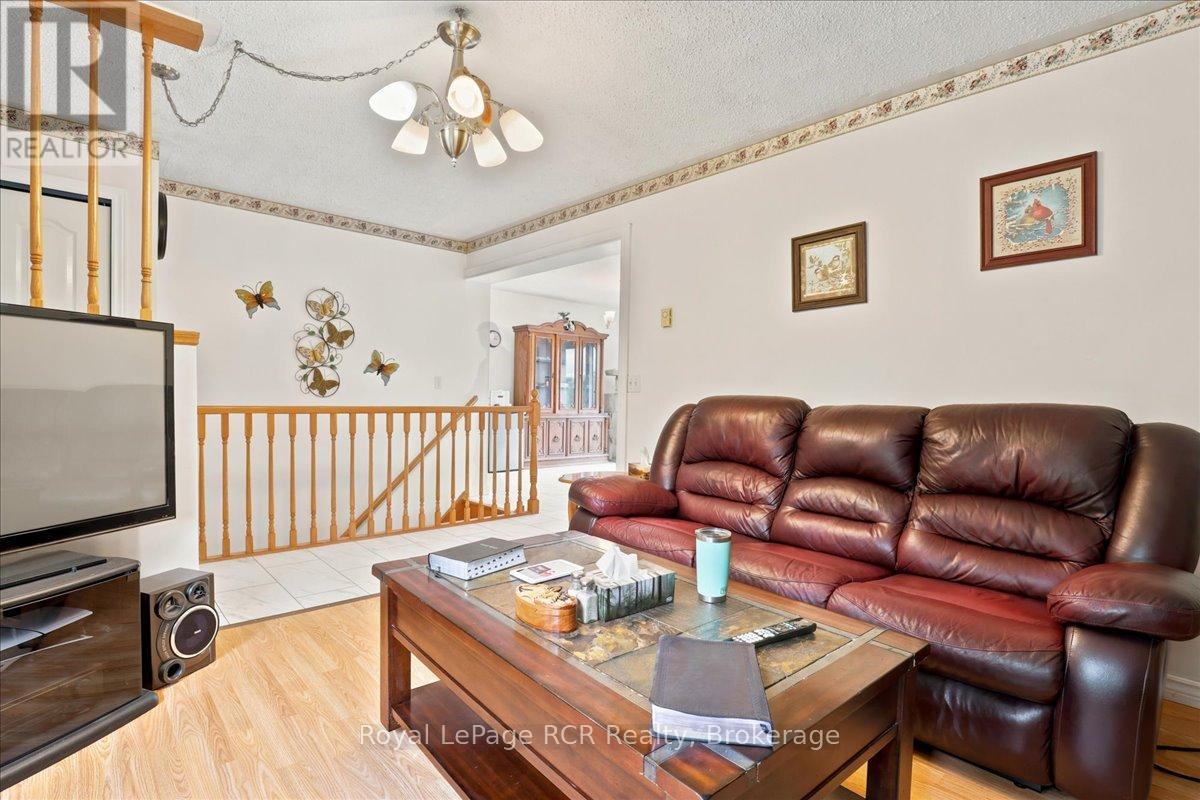 111466 GREY RD 14 - 7