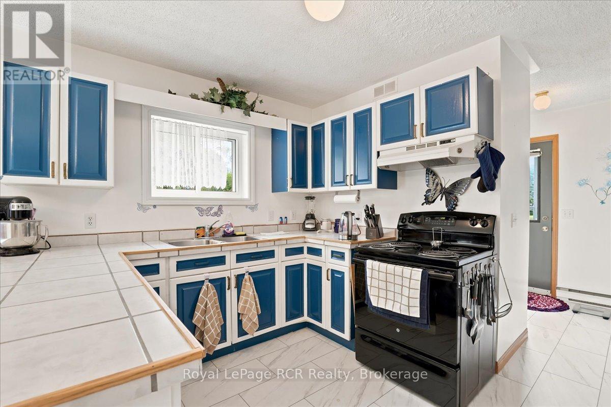 111466 GREY RD 14 - 9