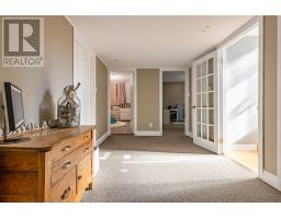 50 Carmen Avenue thumbnail 10