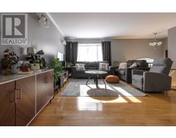50 Carmen Avenue thumbnail 6