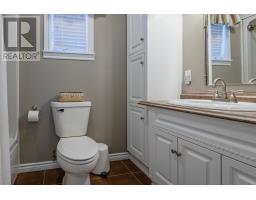 50 Carmen Avenue thumbnail 9