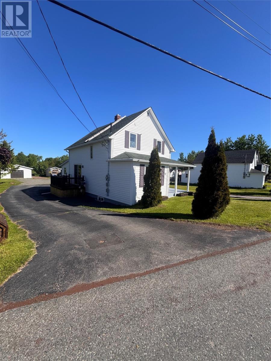 12 Memorial Avenue, Botwood — photo 3