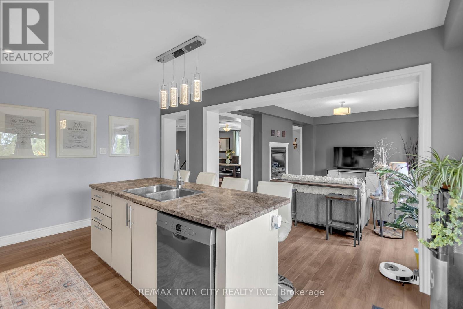 50 BISSET AVENUE - 14