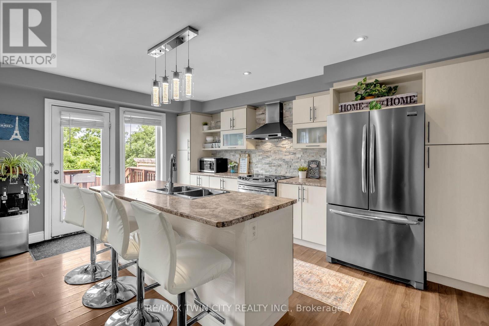 50 BISSET AVENUE - 15