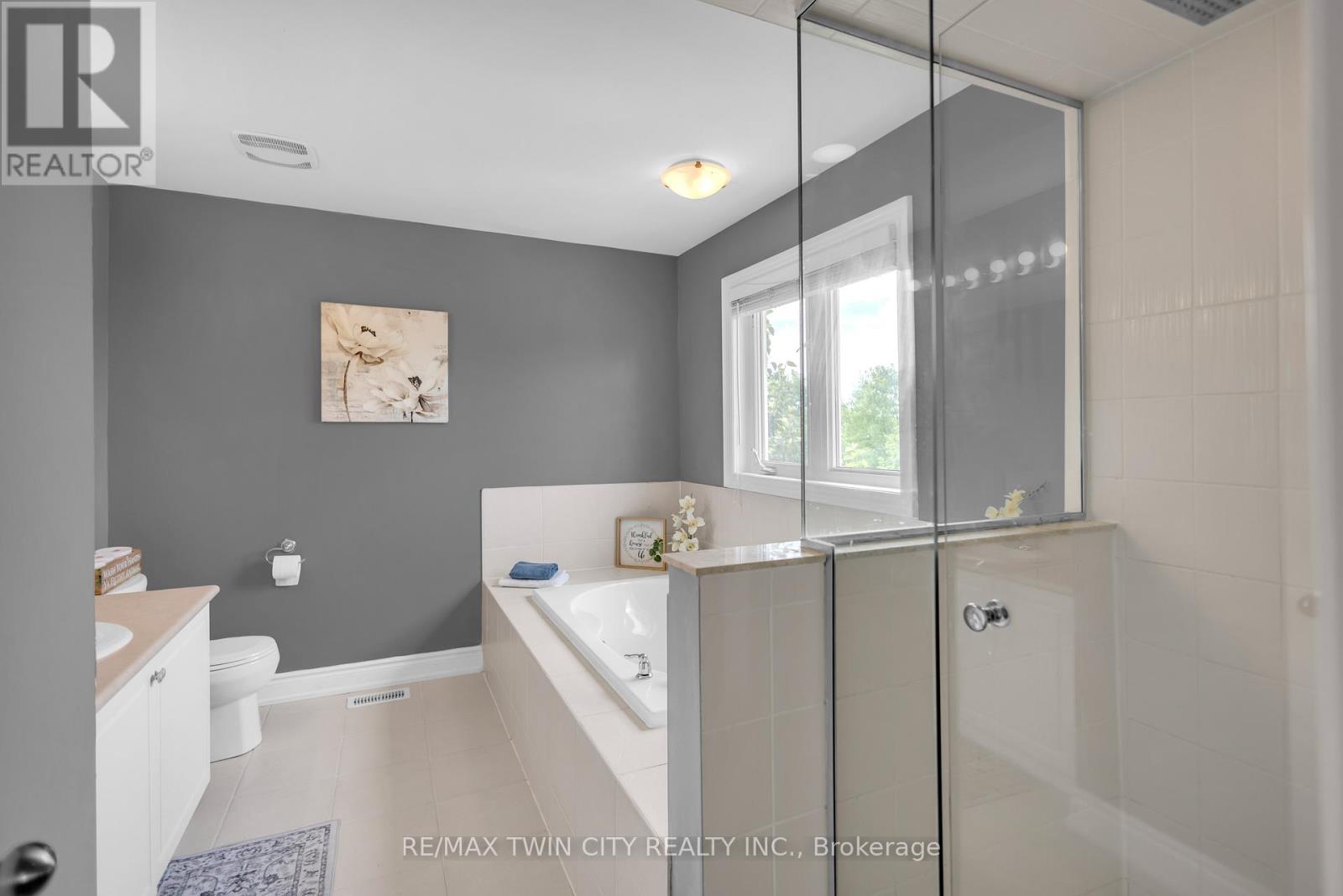 50 BISSET AVENUE - 25