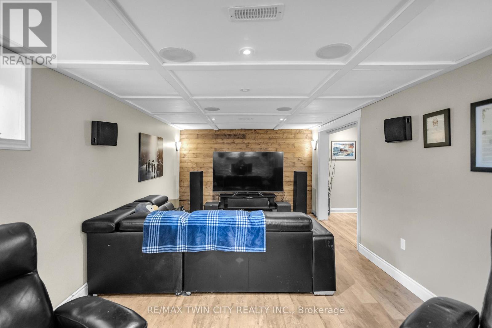 50 BISSET AVENUE - 33