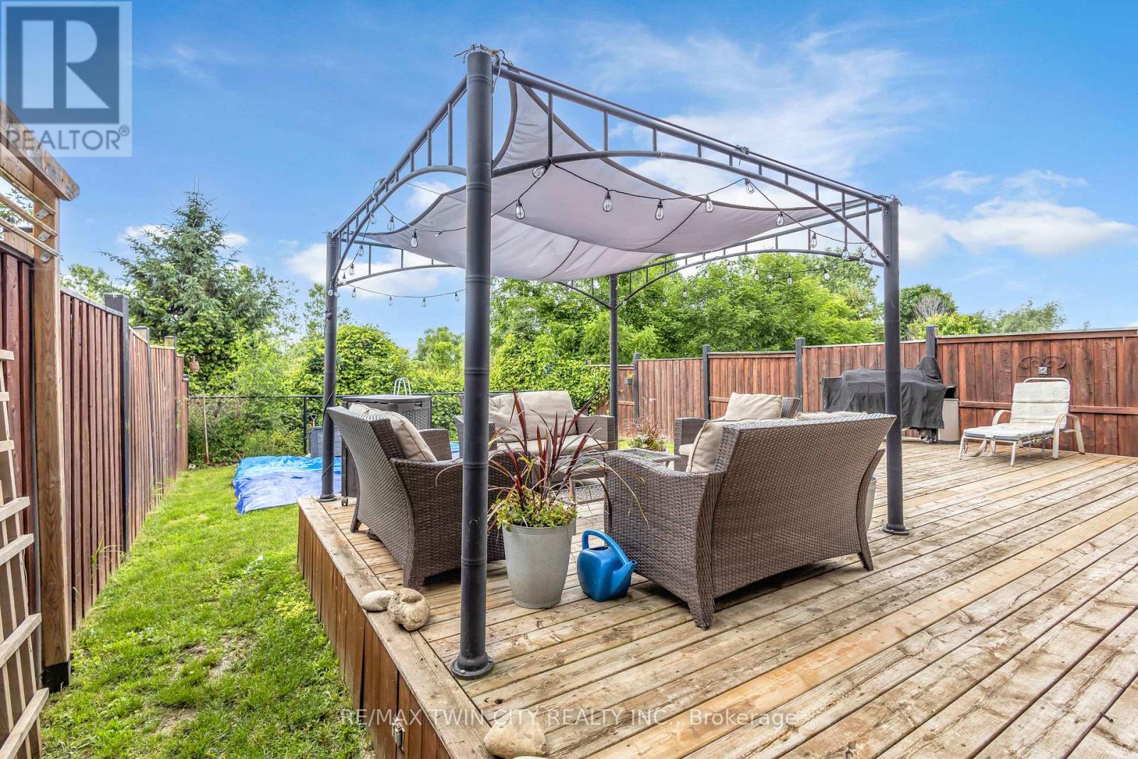 50 BISSET AVENUE - 42