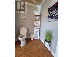 63 Laurentian Avenue thumbnail 10