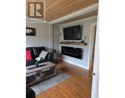 63 Laurentian Avenue thumbnail 5