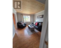 63 Laurentian Avenue thumbnail 6