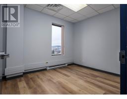 136 Crosbie Road thumbnail 18