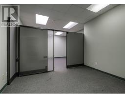 136 Crosbie Road thumbnail 27