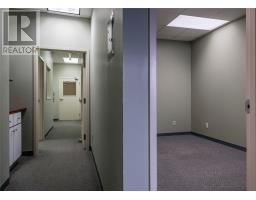 136 Crosbie Road thumbnail 31