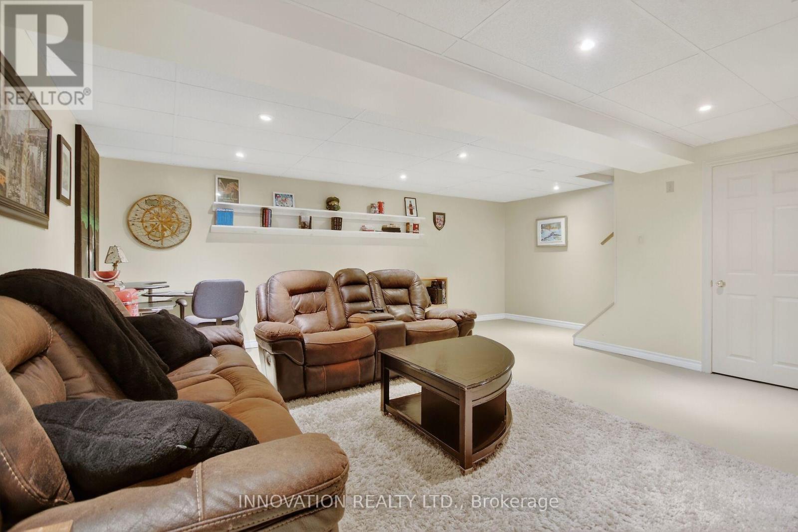 1773 BELLMANOR COURT - 28
