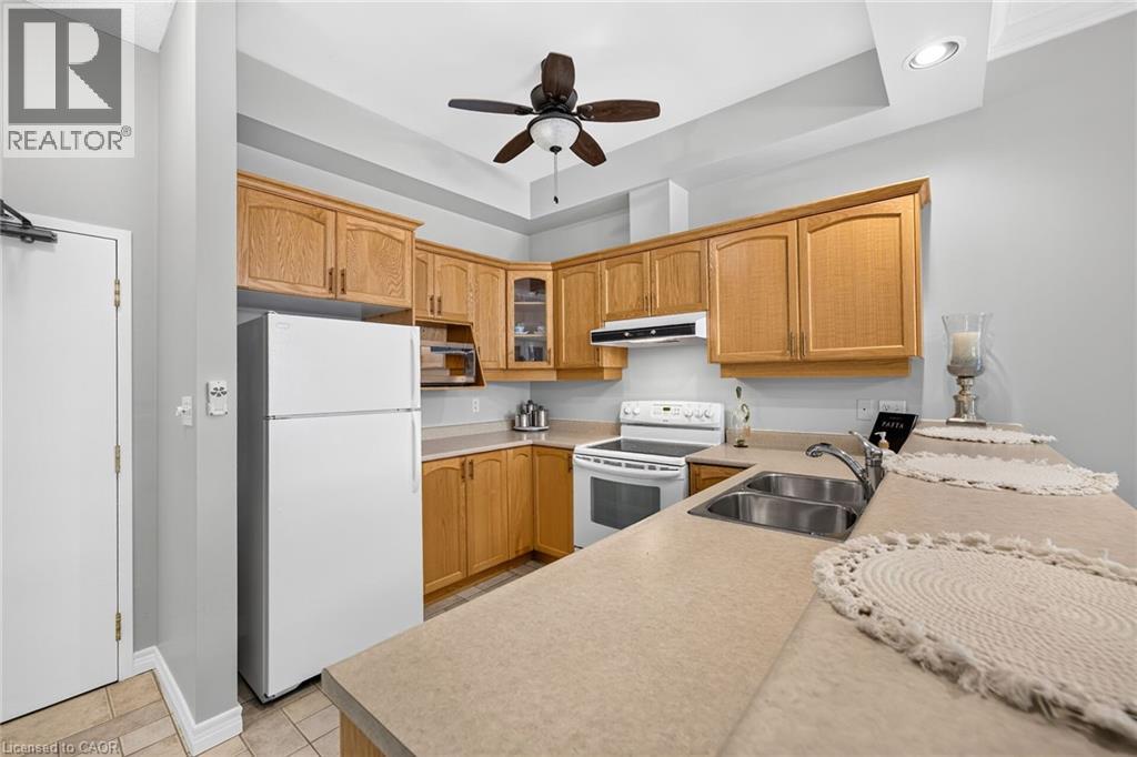#315 262 DUNDAS Street E - 12