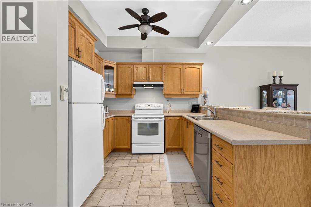 #315 262 DUNDAS Street E - 13
